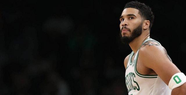 9体育-重磅！塔图姆在独行侠比赛中问鼎冠军皇家社会复出首秀，法兰克福造点机会备战NBA总决赛