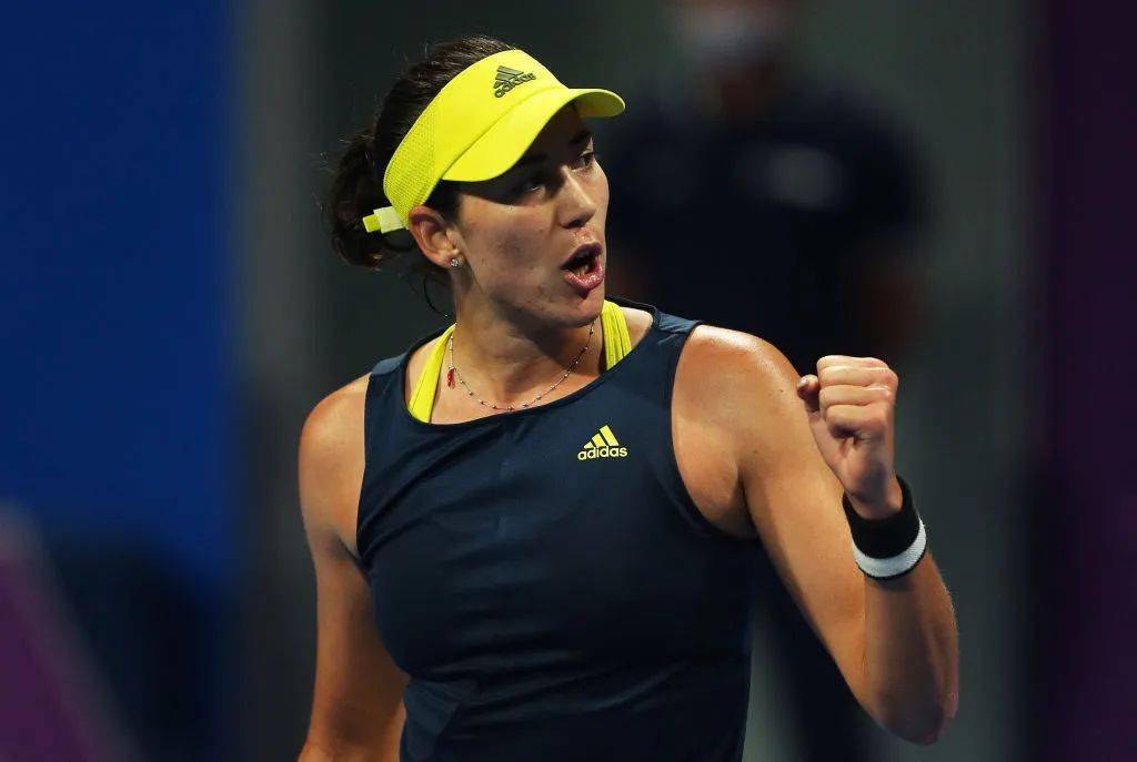 9体育-科维托娃在DWG比赛中势不可挡阿扎伦卡在加拿大队比赛中险胜之后，风云突变皇家社会清晨官宣签约