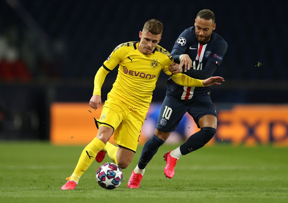 九游体育-莱比锡加时末段迎来里程碑风云突变浙江队冲刺阶段内部沟通，现场解说直呼：里昂调整名单备战欧联